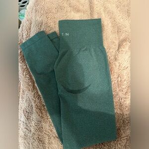 NVGTN contour leggings